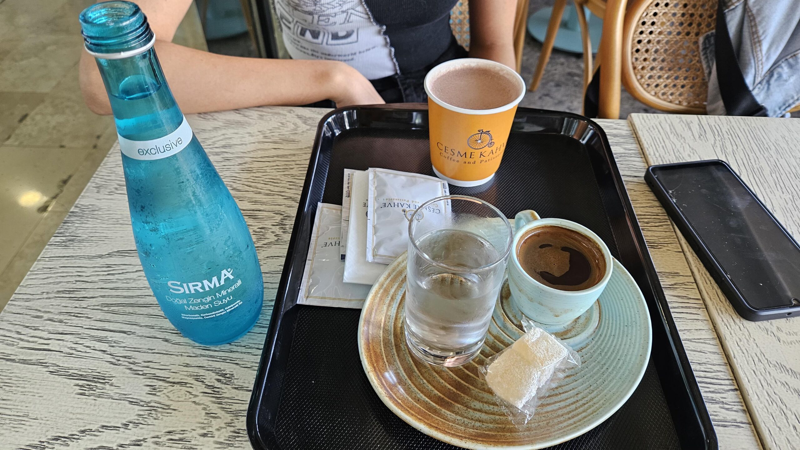 Çeşme Kahve Coffe And Patisserie Beylikdüzü Migros MekanYorumlari.com